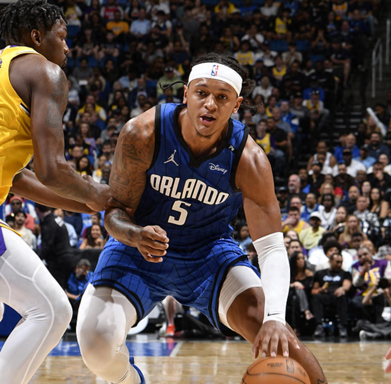 爱游戏体育-湖人队防守崩盘，惨遭对手狂轰猛炸，公司发生提供.的简单介绍